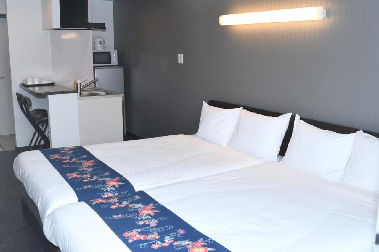 Hotel Urbansea 2 Matsuo Naha Buitenkant foto
